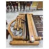 Wooden 4-Post Bed Frame 80'W