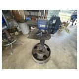5' Vise on Stand