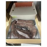 Sz 8 Women's Zipper Boots