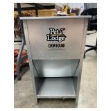 Pet Lodge Chow Hound Feeder