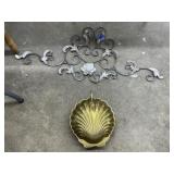 Metal Wall Dï¿½cor 43" - Metal Clam Shell