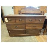 6-Drawer Dresser 50'L x 18'W x 33'H