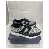 Sz 8 Women