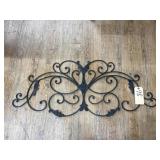 Metal Wall Dï¿½cor - 39'x16'