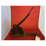 Brown's Mull Tobacco Cutter