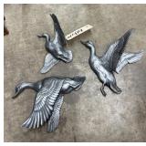 3 - Porcelain Duck Dï¿½cor - as is