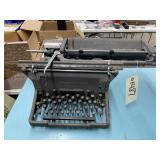 Underwood Manual Typewriter - as is