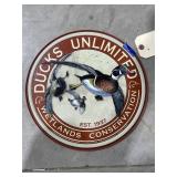 Metal Single Sided Ducks Unl Sign 12'Dia