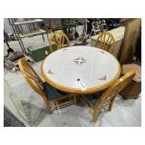 Wood Dining Table w/4 Chairs 47'Dia