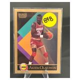 1990 SKYBOX #110 AKEEM OLAJUWON ROCKETS HOF