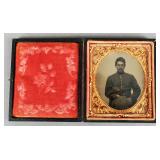 Antique/Civil War soldier photograph in case