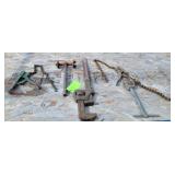 Pipe Wrench / Tools
