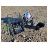 Dog Crate/ Dog Kennel w/ Heat Lamp & Bucket