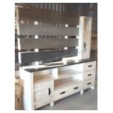 Entertainment/TV Stand