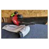 TroyBilt Yard Blower/Vac w/ Bag
