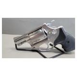 * Smith & Wesson Model 60 38spec Rev & Holster * Smith & Wesson Model 60 38spec Rev & Holster