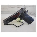 * Colt Commander .45cal Pistol * Colt Commander .45cal Pistol