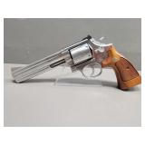 * Smith & Wesson Model 686 357mag Revolver * Smith & Wesson Model 686 357mag Revolver