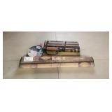 2 Rugs / Pop Up Trash Container