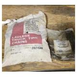 One Set Truck Tire Chains & Tighteners