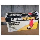 20-lb Pressurized Sand Blaster