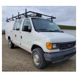 * 2004 Ford Econoline Van