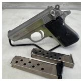 * Walther PPK/S-1 32ACP 2-mags & Case