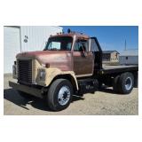 * 1973 International 2-Ton Flatbed Truck