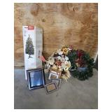 4.5-ft Christmas Tree & 3 Wreaths & Frames