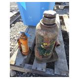 2-- Bottle Jacks