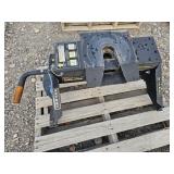 Hijacker Double Pivot 5th Wheel Hitch