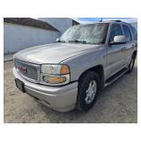 * 2005 GMC Denali