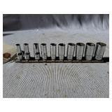 SNAP-ON  MEDIUM WELL SOCKETS