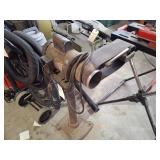 BELT SANDER ON STAND