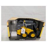 Ertl JD 318B Skidloader