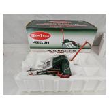 New Idea 2-Row Pull Type Corn Sheller Model...