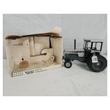 White 195  WorkHorse Tractor w/Cab and Duals