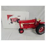 1/8th, International 1066 NF Tractor