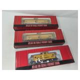 3 - HO Scale Atlas Chessie System  Hopper and Cabo
