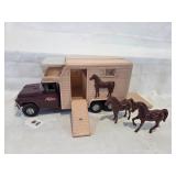 Pressed Steel Buddy L Stables Truck w/2-Horses