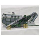 Custom Custom JD Thresher (Highly Detailed) 1/16 s