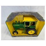 JD 4010 w/Cab