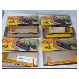 4 HO Scale Roundhouse Flat Cars