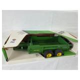 JD Hydra Push Spreader