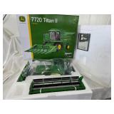 JD 7720 Titan Combine (Green Top Version) Prestige