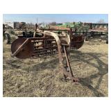 New Idea 5-Bar Pull-Type Rake - Model 402