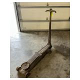 Walker 4 ft Floor Jack