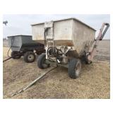 Gravity Box on John Deere 953 Gear