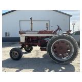 IH 560 Diesel w/ Wide Front******