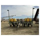 John Deere 7000 Planter - 6 Row, 30 In